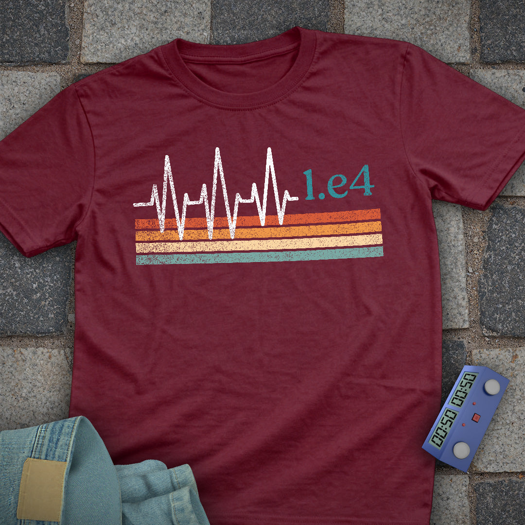 Retro Heartbeat 1.e4 Chess T-Shirt