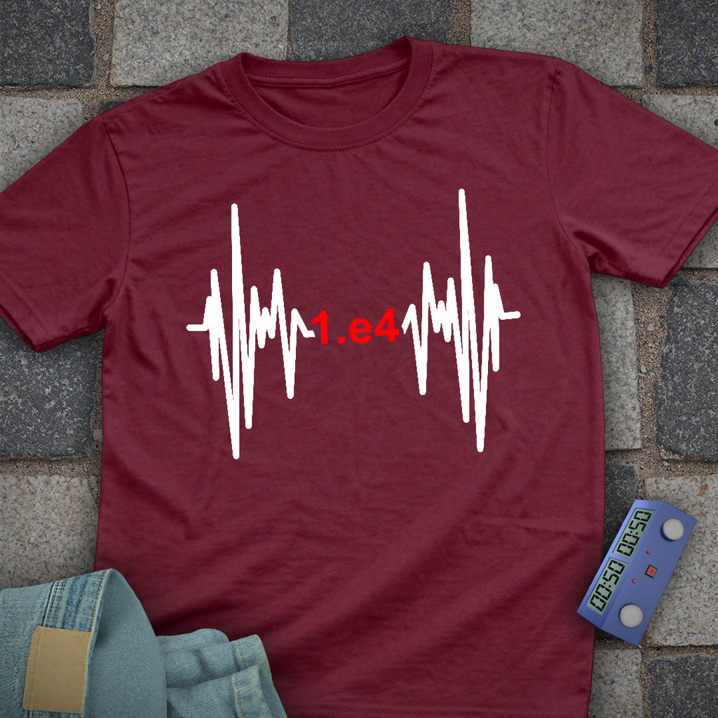 Heartbeat 1.e4 Chess T-Shirt