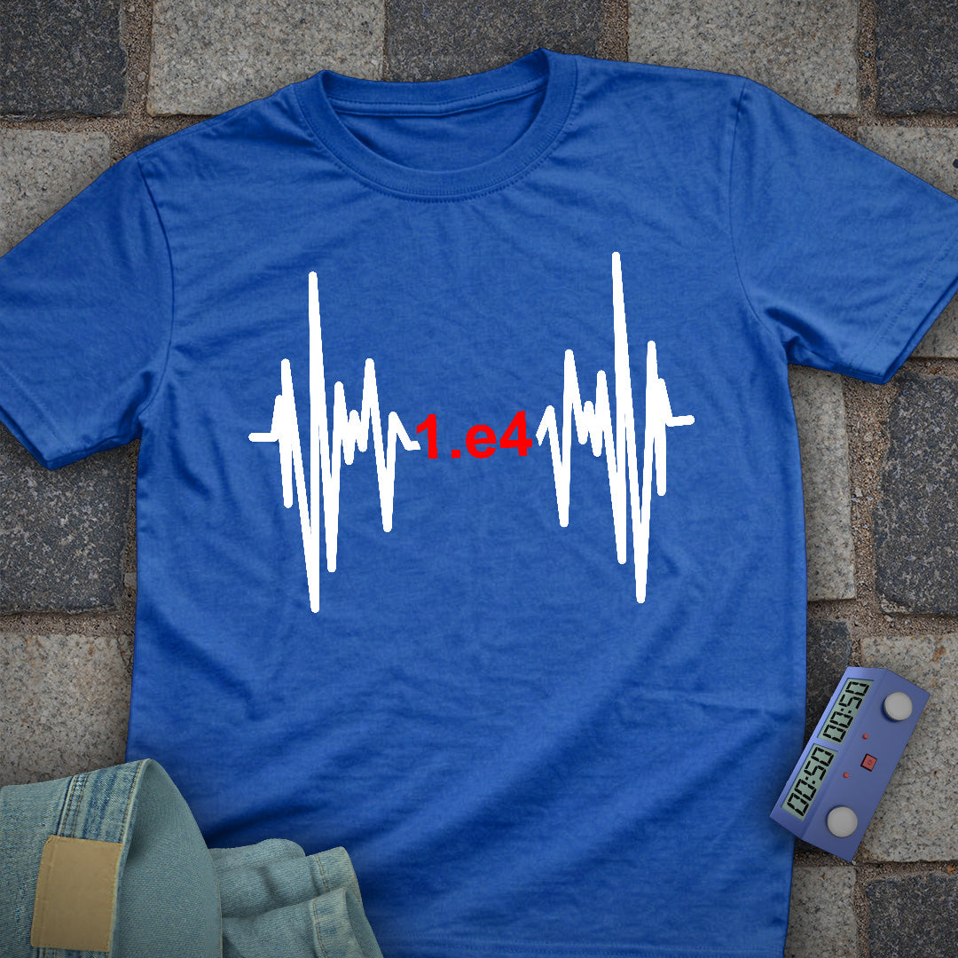 Heartbeat 1.e4 Chess T-Shirt