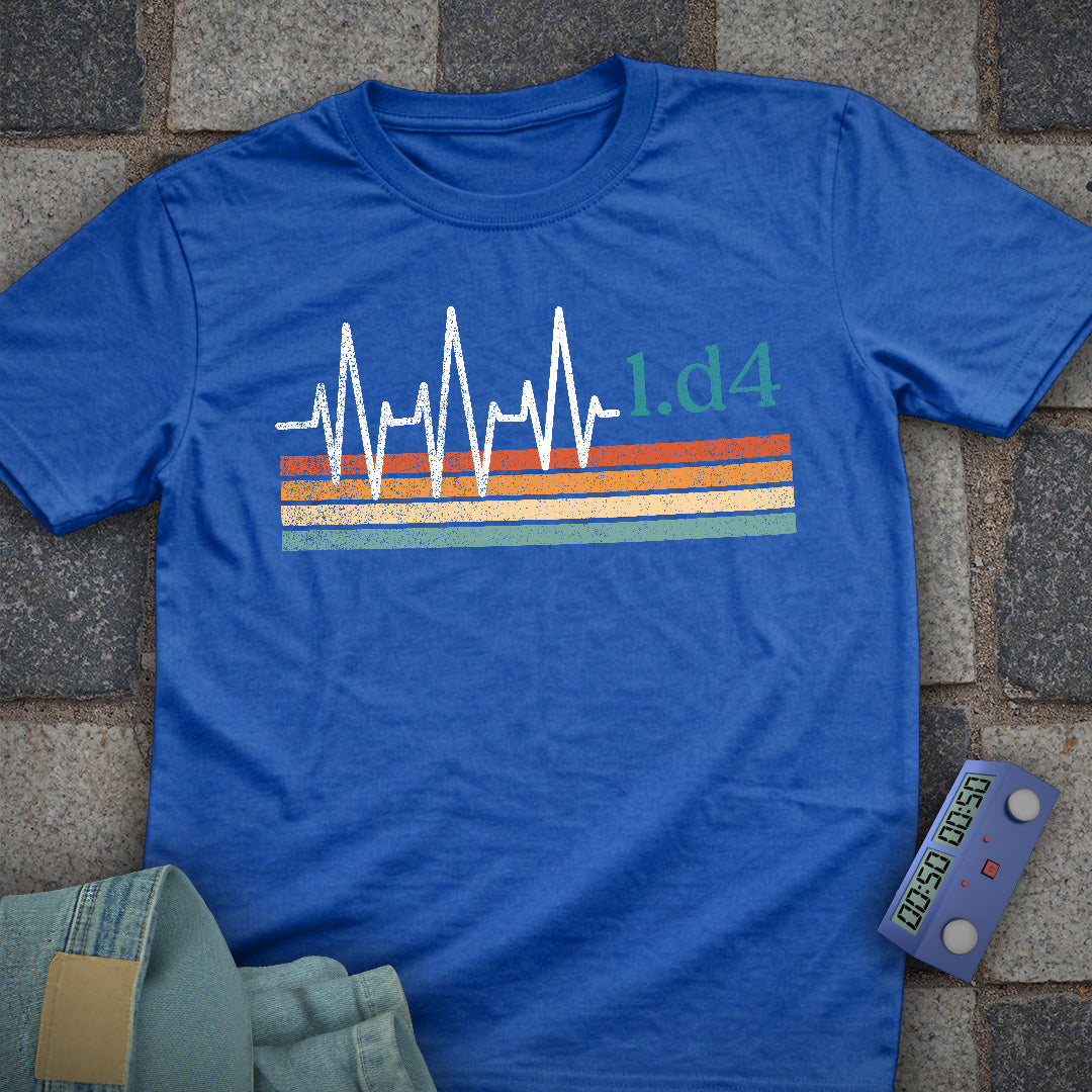 Retro Heartbeat 1.d4 Chess T-Shirt
